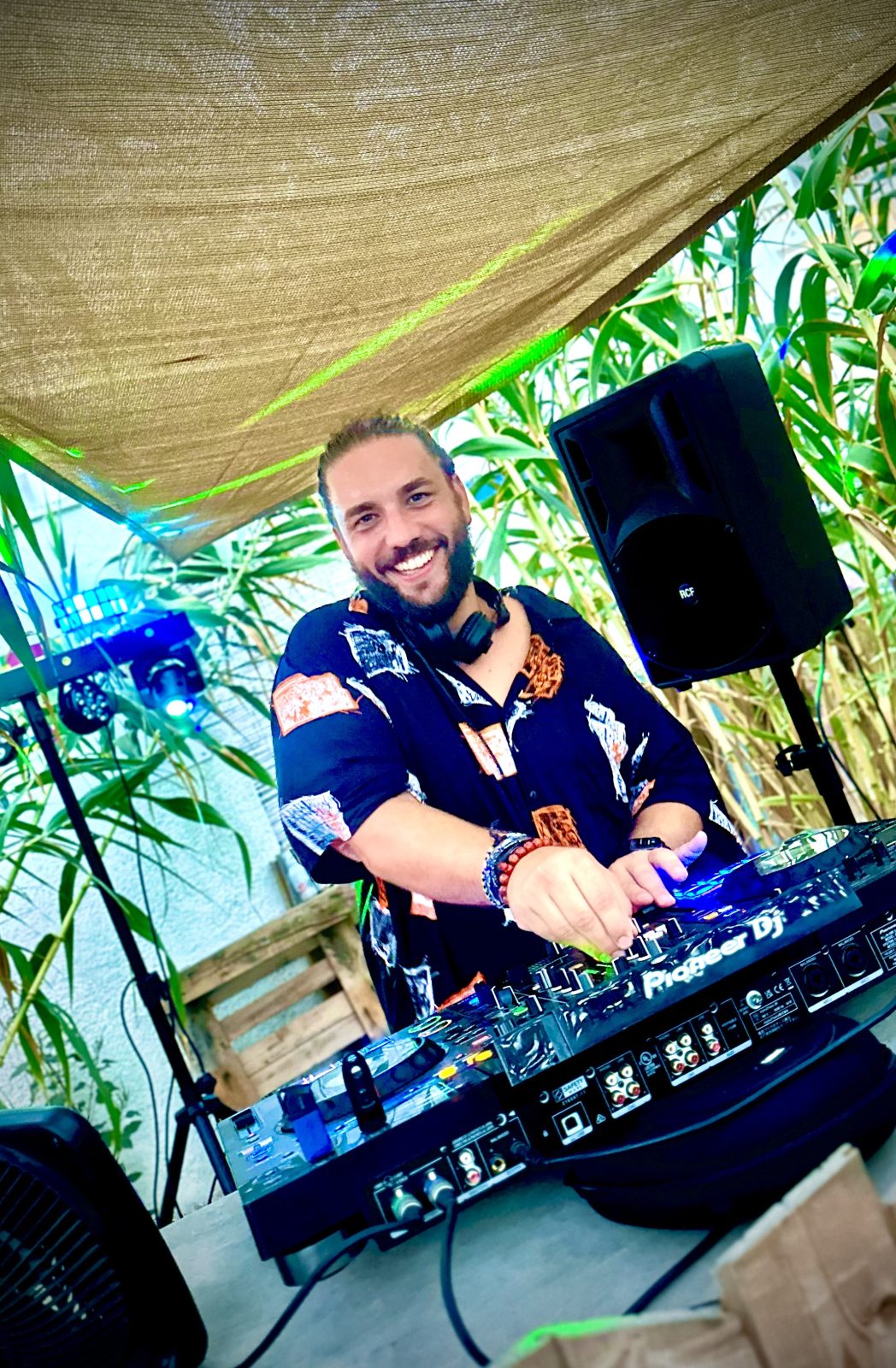 Antarctic Dj